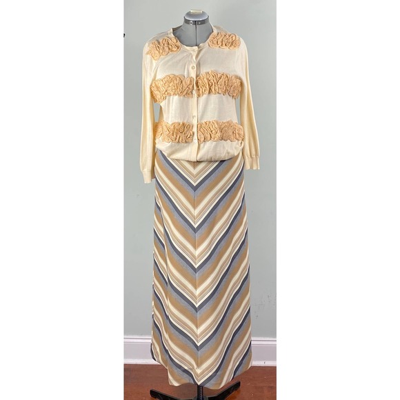 Vintage Dresses & Skirts - Vintage 70s Maxi Knit Polyester Chevron Charcoal, Gray, Tan Ivory Size 12
